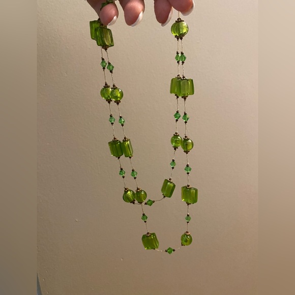 Sparkling Green Unique Double Layer Necklace - Picture 3 of 3